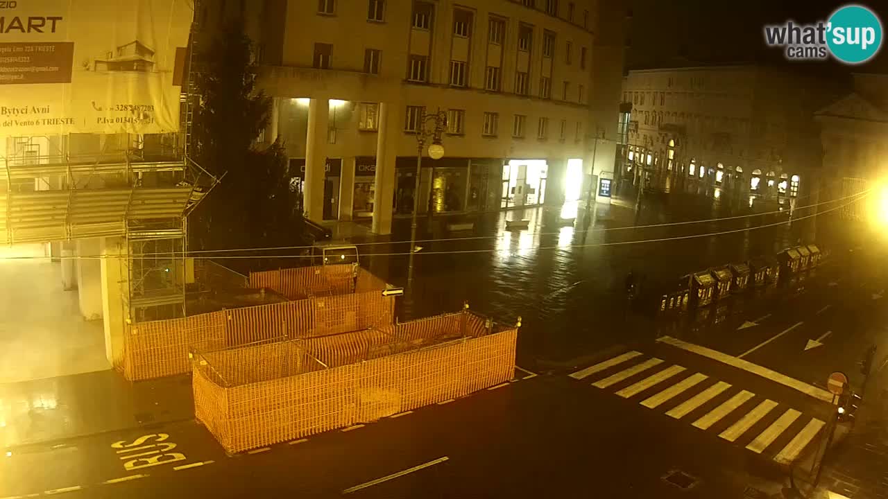 Trieste – Borsa square webcam live