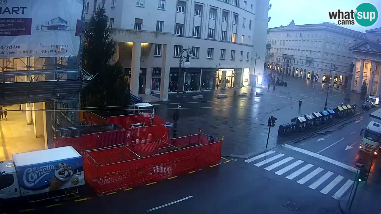 Trieste – Borsa square webcam live