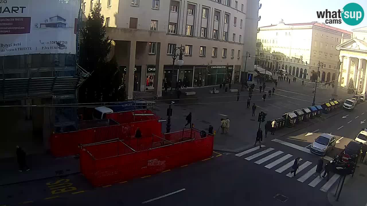 Trieste – Borsa square webcam live