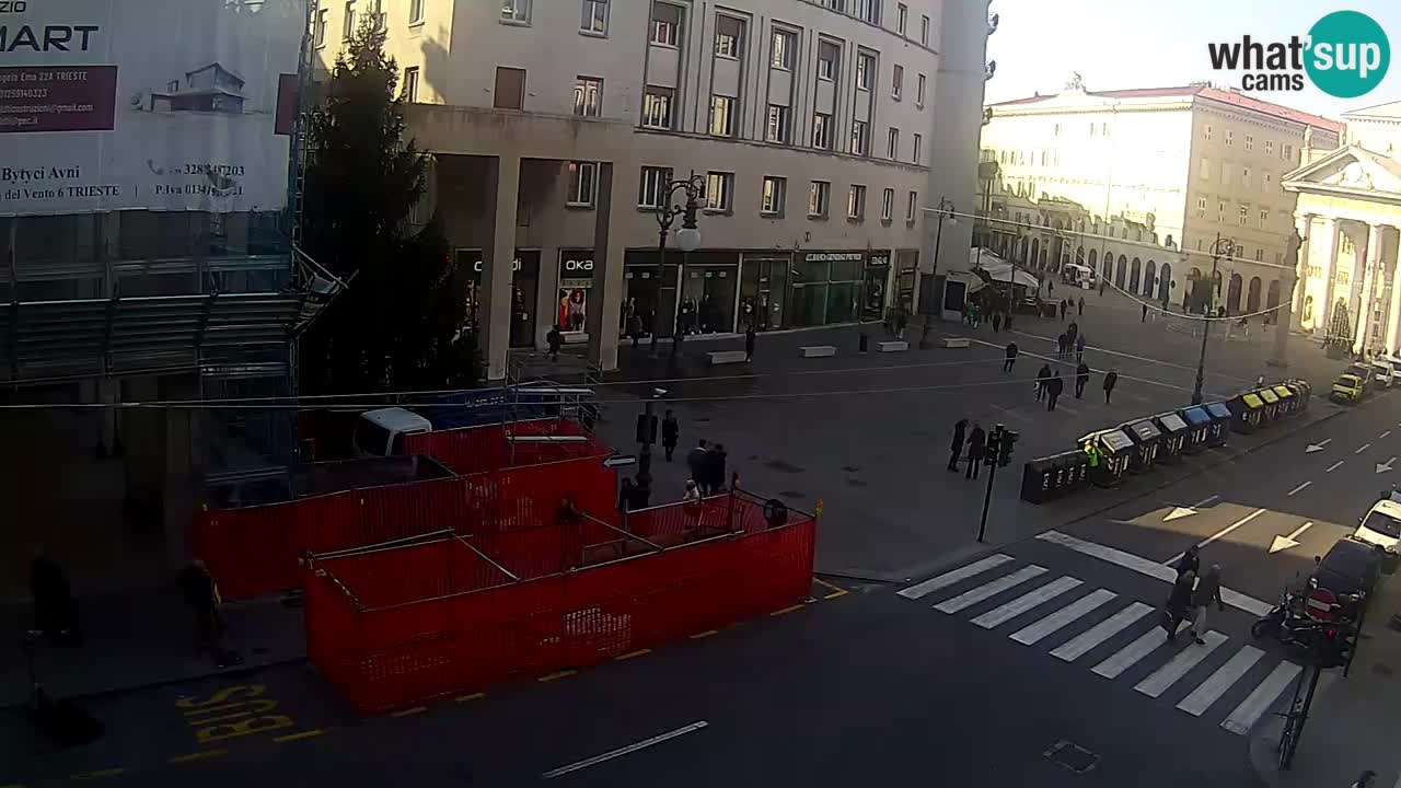 Trieste – Plaza de la Borsa webcam live