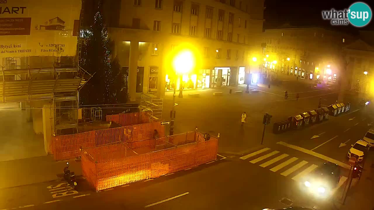 Trieste – Borsa square webcam live