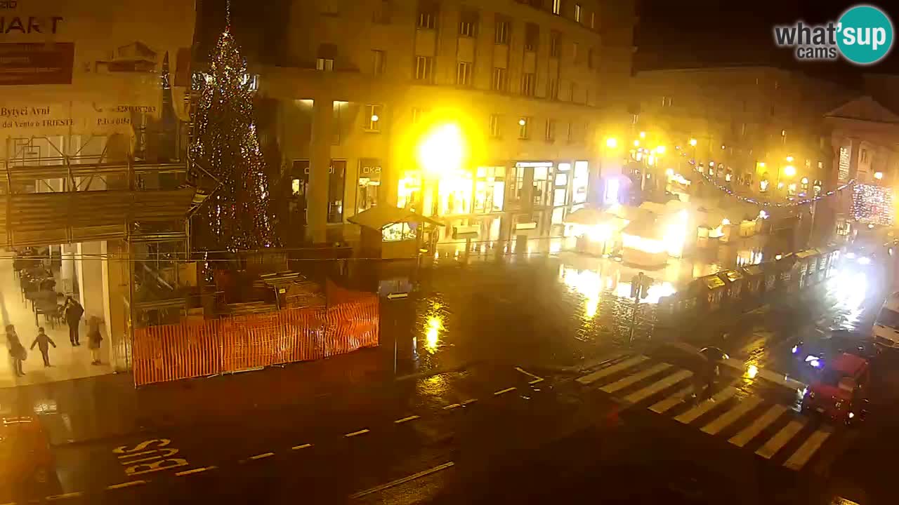 Trieste – Borsa square webcam live