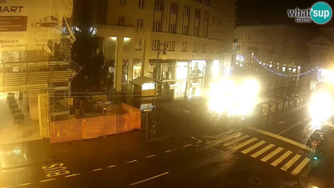 Trieste – Borsa square webcam live