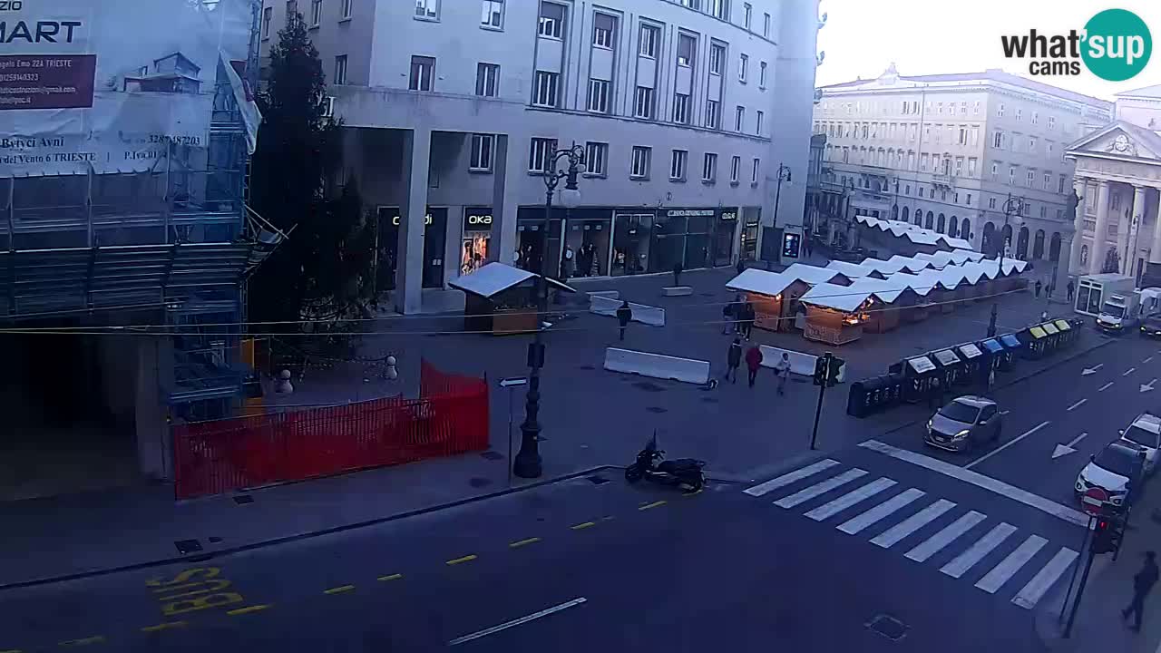 Trieste – Borsa square webcam live