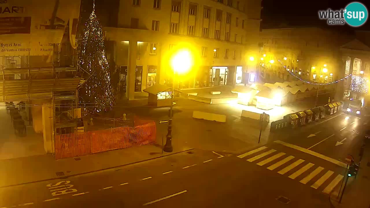 Trieste – Place de la Borsa webcam live