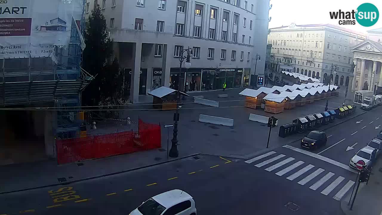 Trieste – Borsa square webcam live