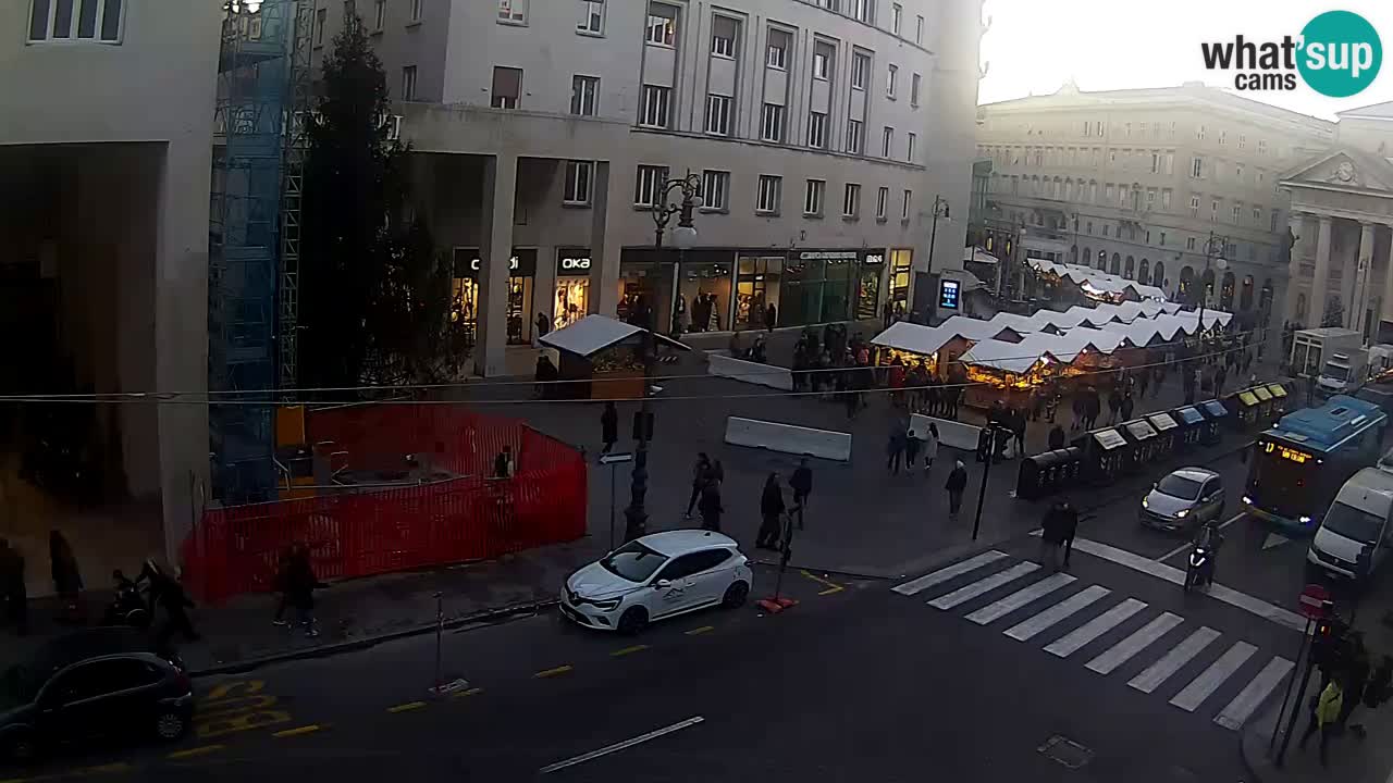 Trieste – Borsa square webcam live