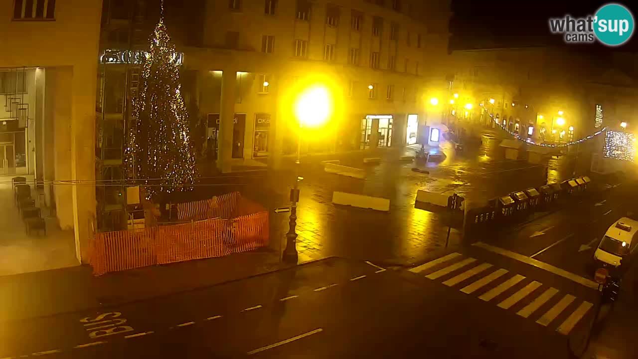 Trieste – Borsa square webcam live