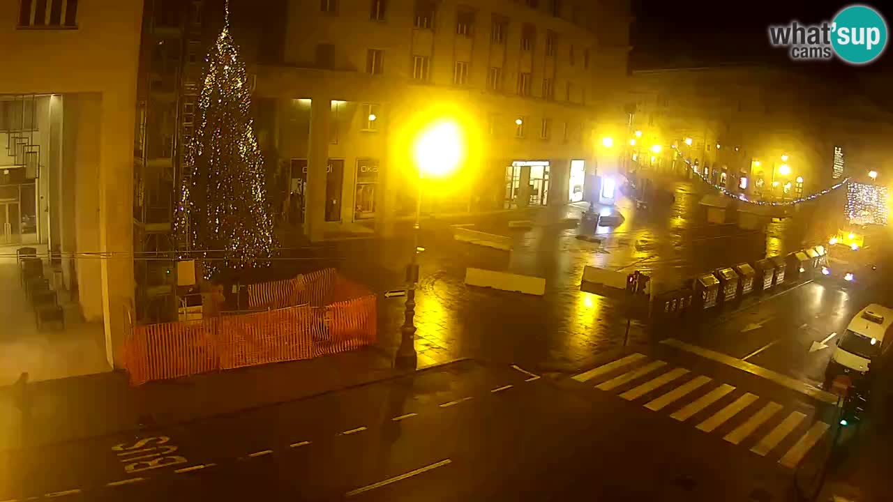 Trieste – Borsa square webcam live