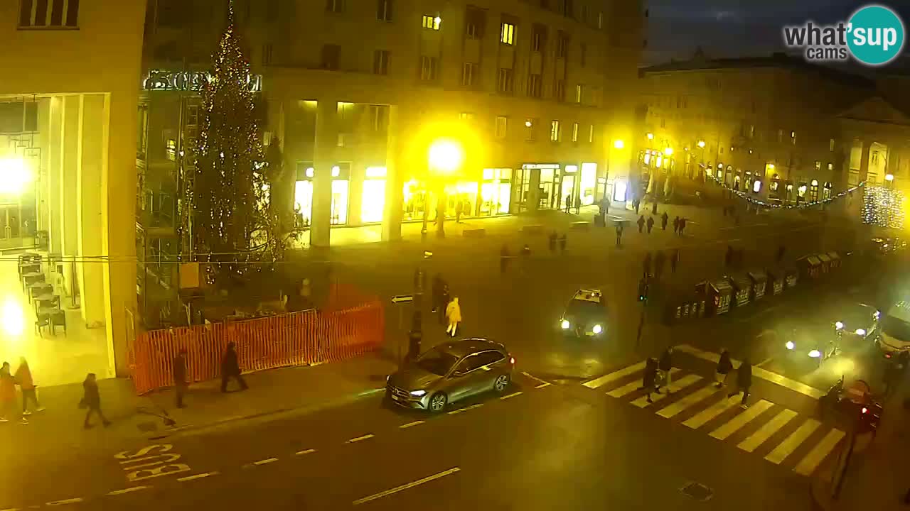 Trieste – Borsa square webcam live