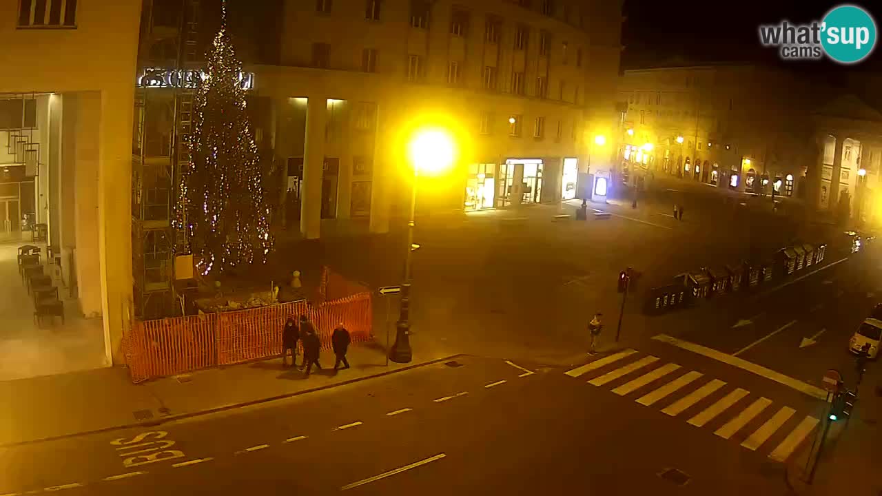 Trieste – Borsa square webcam live