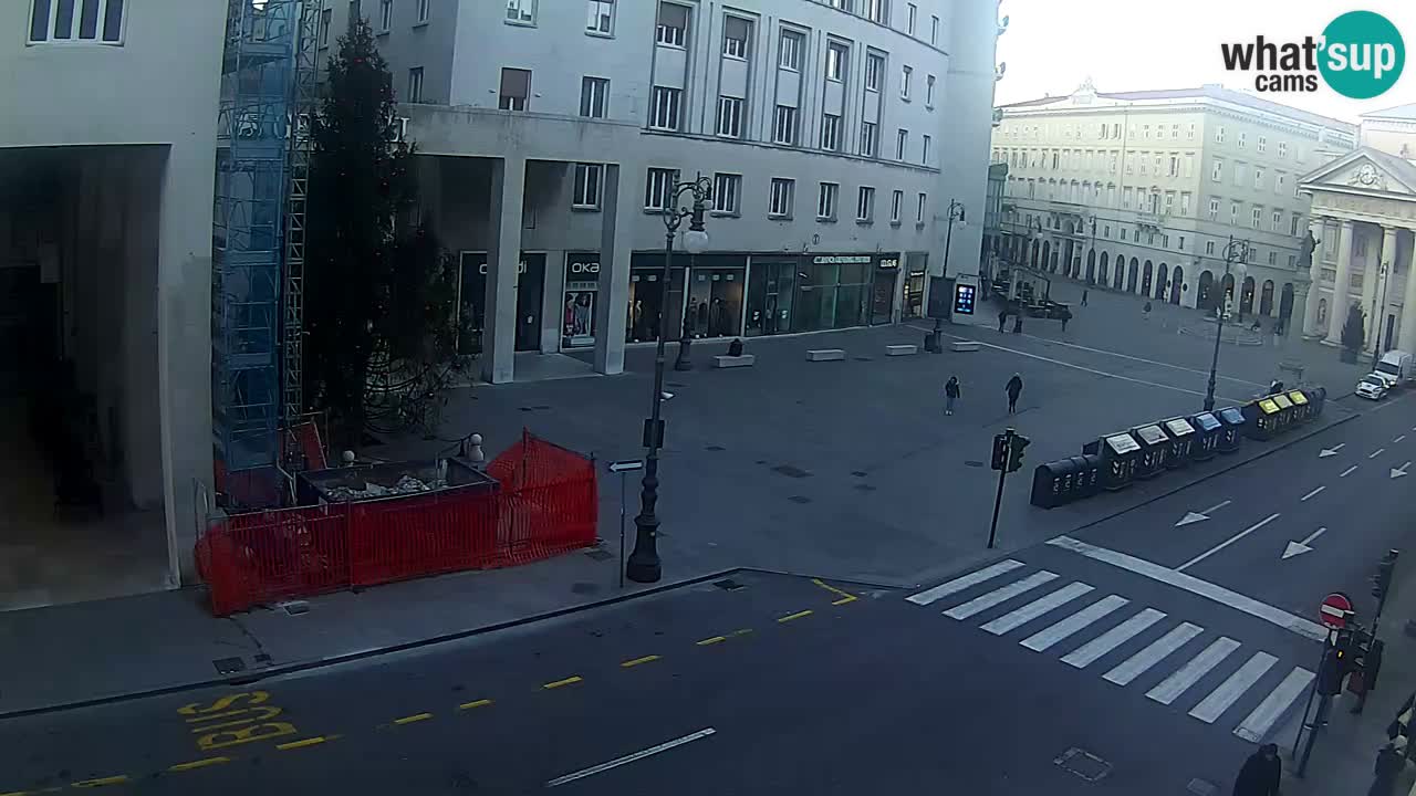 Trieste – Plaza de la Borsa webcam live