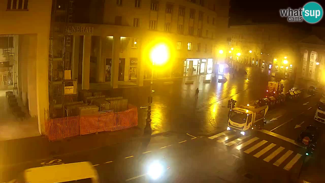 Trieste – Borsa square webcam live