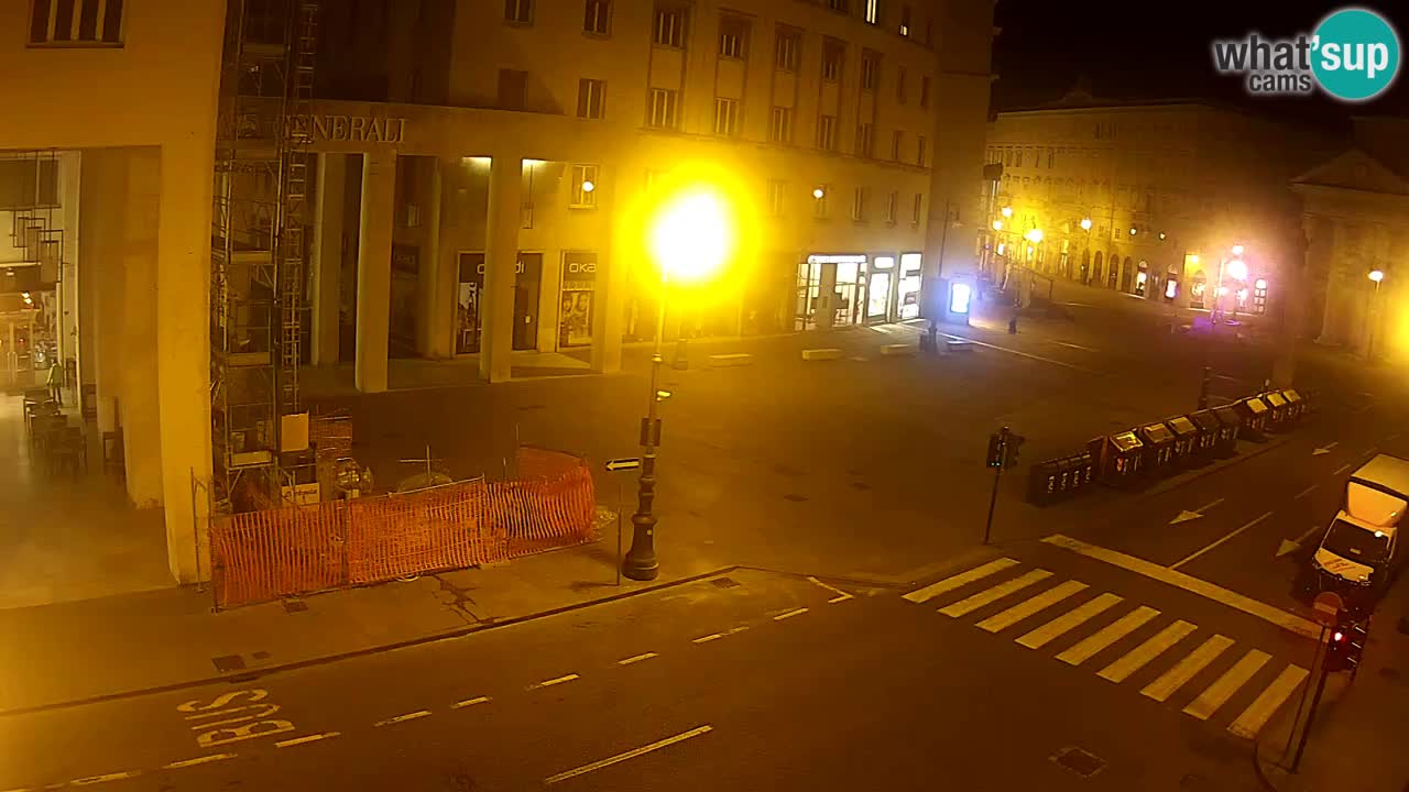 Trieste – Plaza de la Borsa webcam live