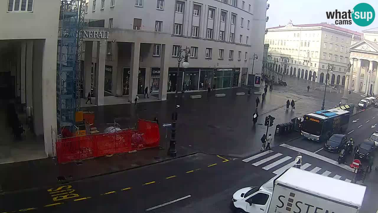 Trieste – Borsa square webcam live