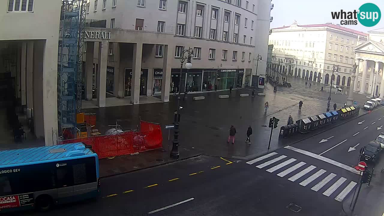 Trieste – Borsa square webcam live