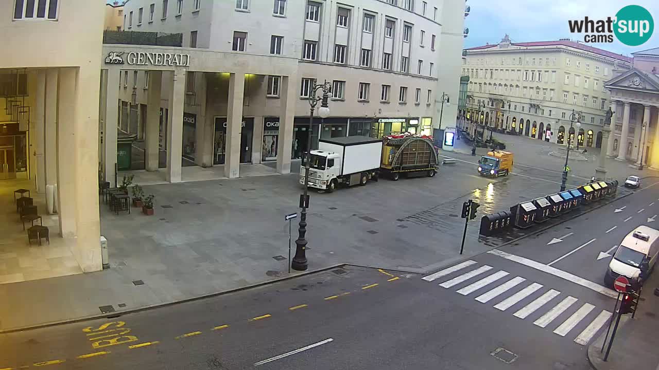 Trieste – Place de la Borsa webcam live