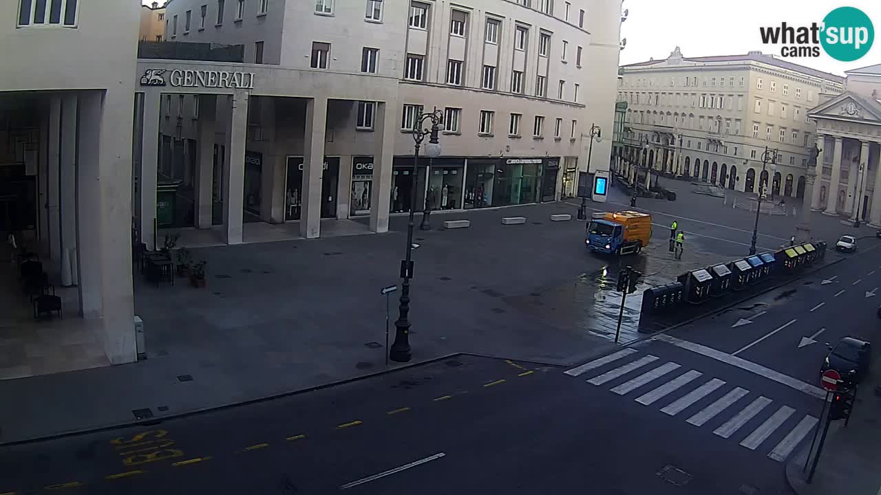Trieste – Borsa square webcam live