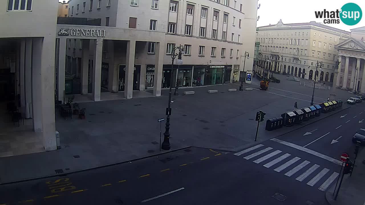 Trieste – Borsa square webcam live