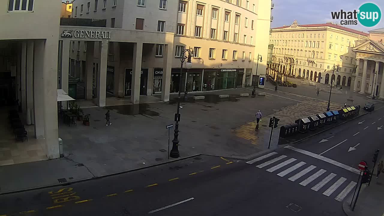 Trieste – Borsa square webcam live