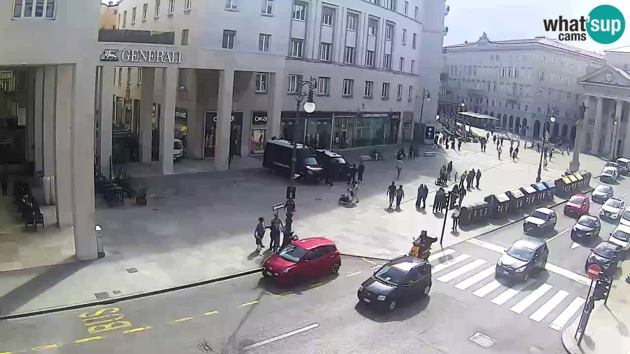 Trieste – Place de la Borsa webcam live