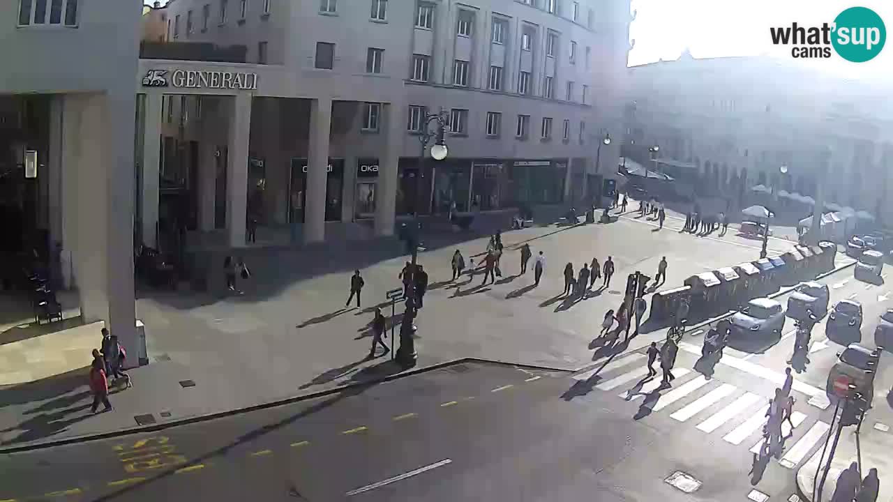 Trieste – Borsa square webcam live