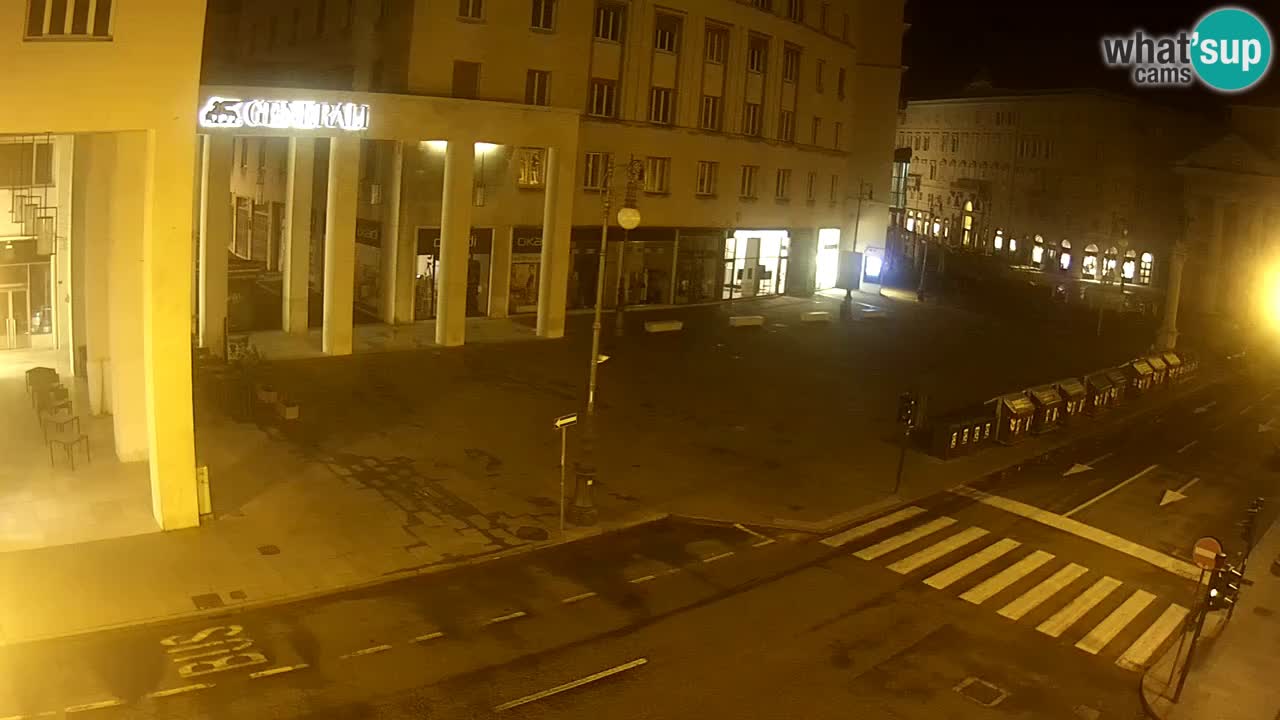 Trieste – Borsa square webcam live
