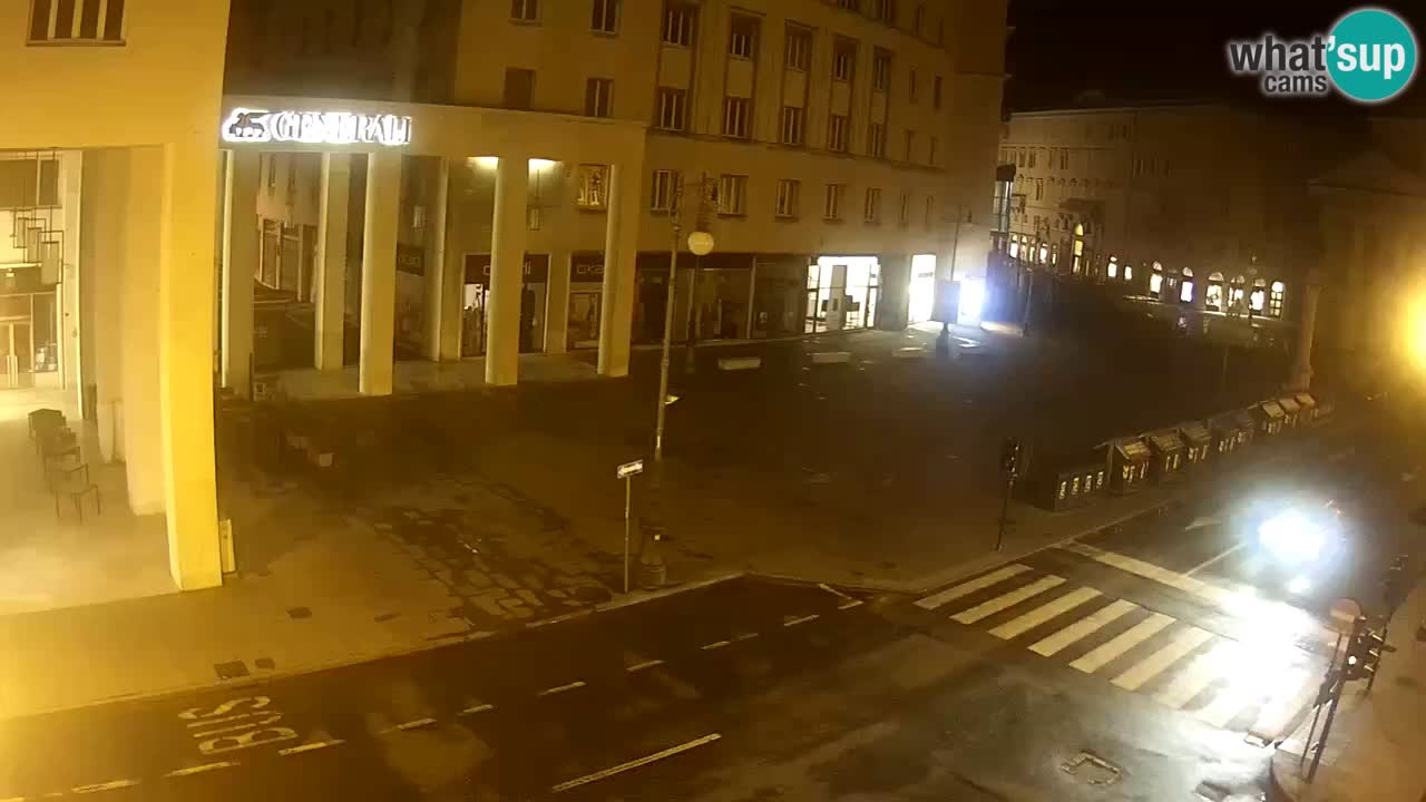 Trieste – Borsa square webcam live