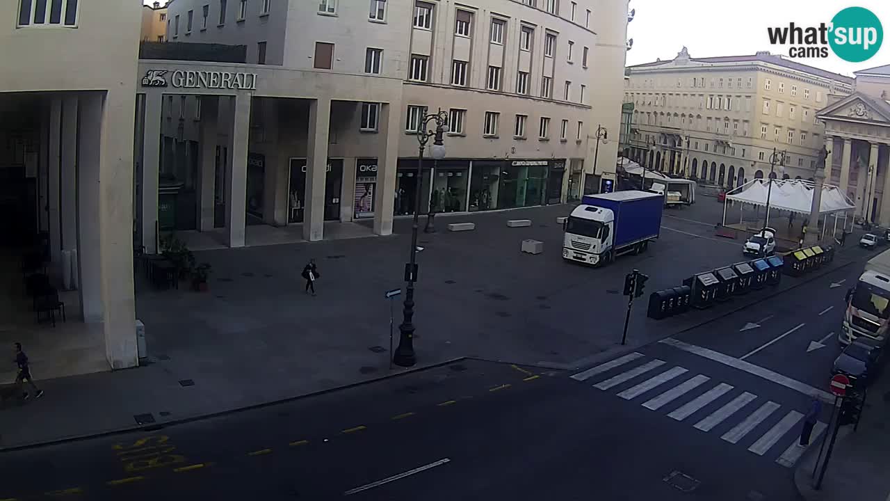 Trieste – Place de la Borsa webcam live