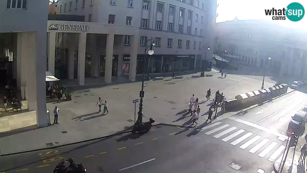 Trieste – Borsa square webcam live