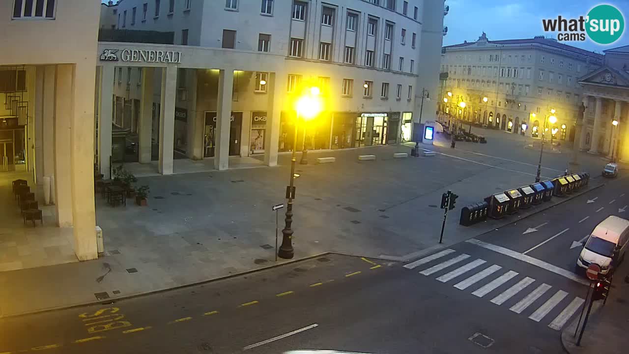 Trieste – Borsa square webcam live