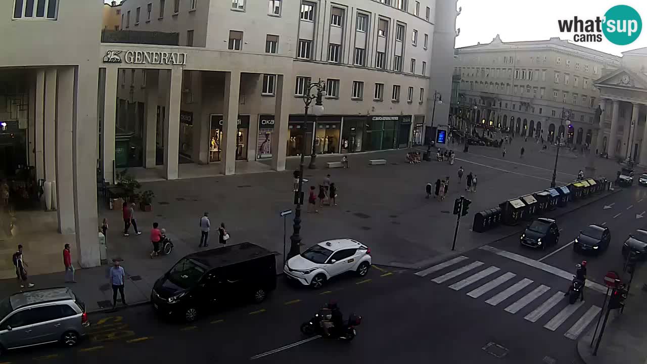 Trieste – Plaza de la Borsa webcam live