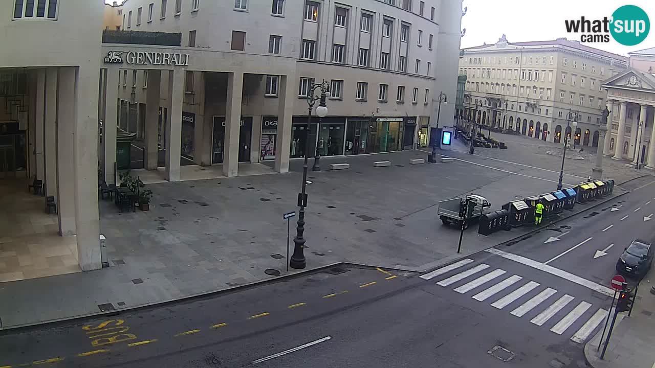 Trieste – Place de la Borsa webcam live