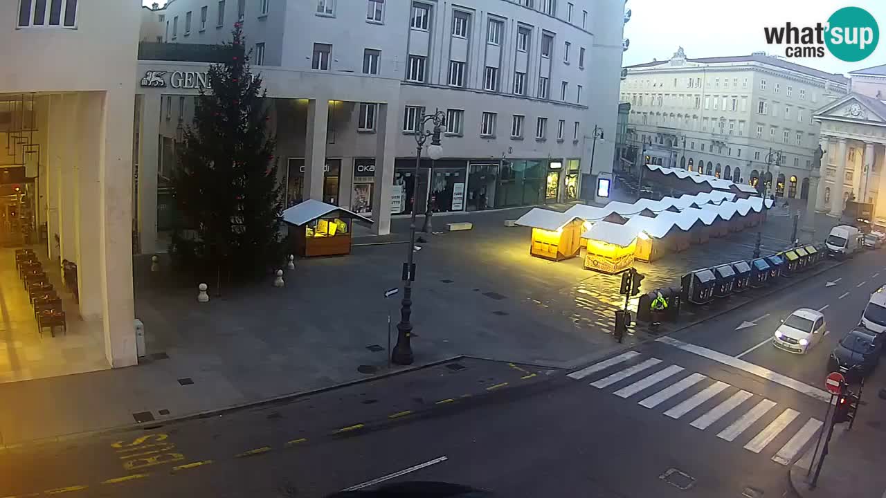 Trieste – Place de la Borsa webcam live