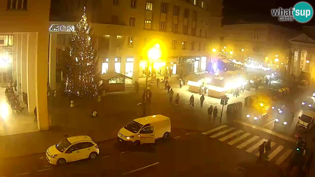 Trieste – Borsa square webcam live