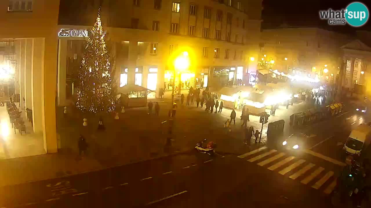 Trieste – Borsa square webcam live