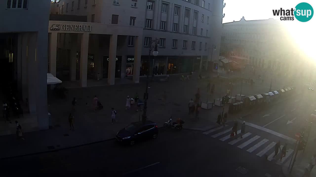 Trieste – Borsa square webcam live