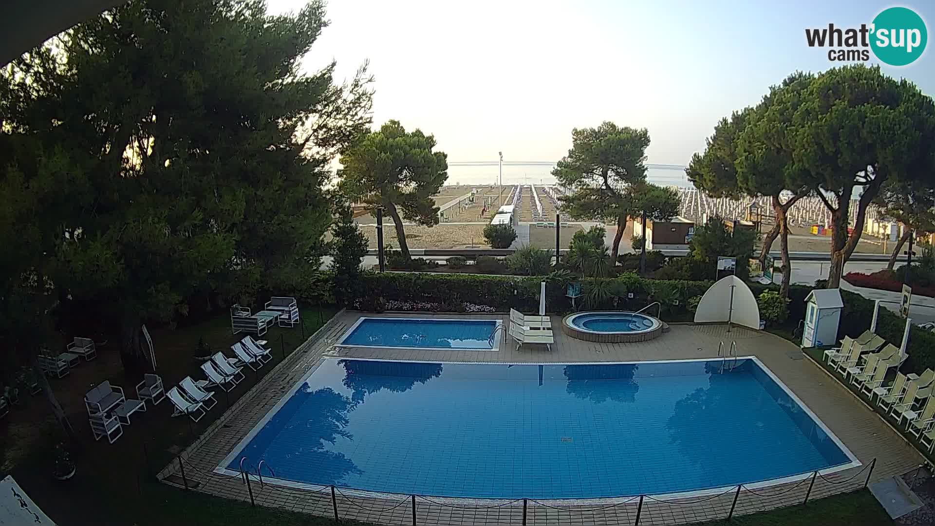 Spletna kamera Lignano Hotel Atlantic – Plaža Lignano Sabbiadoro