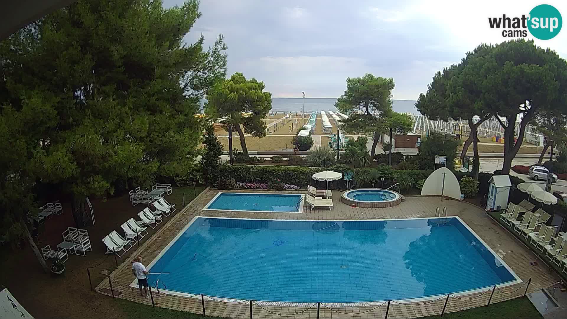 Web kamera Lignano Hotel Atlantic – Plaža Sabbiadoro