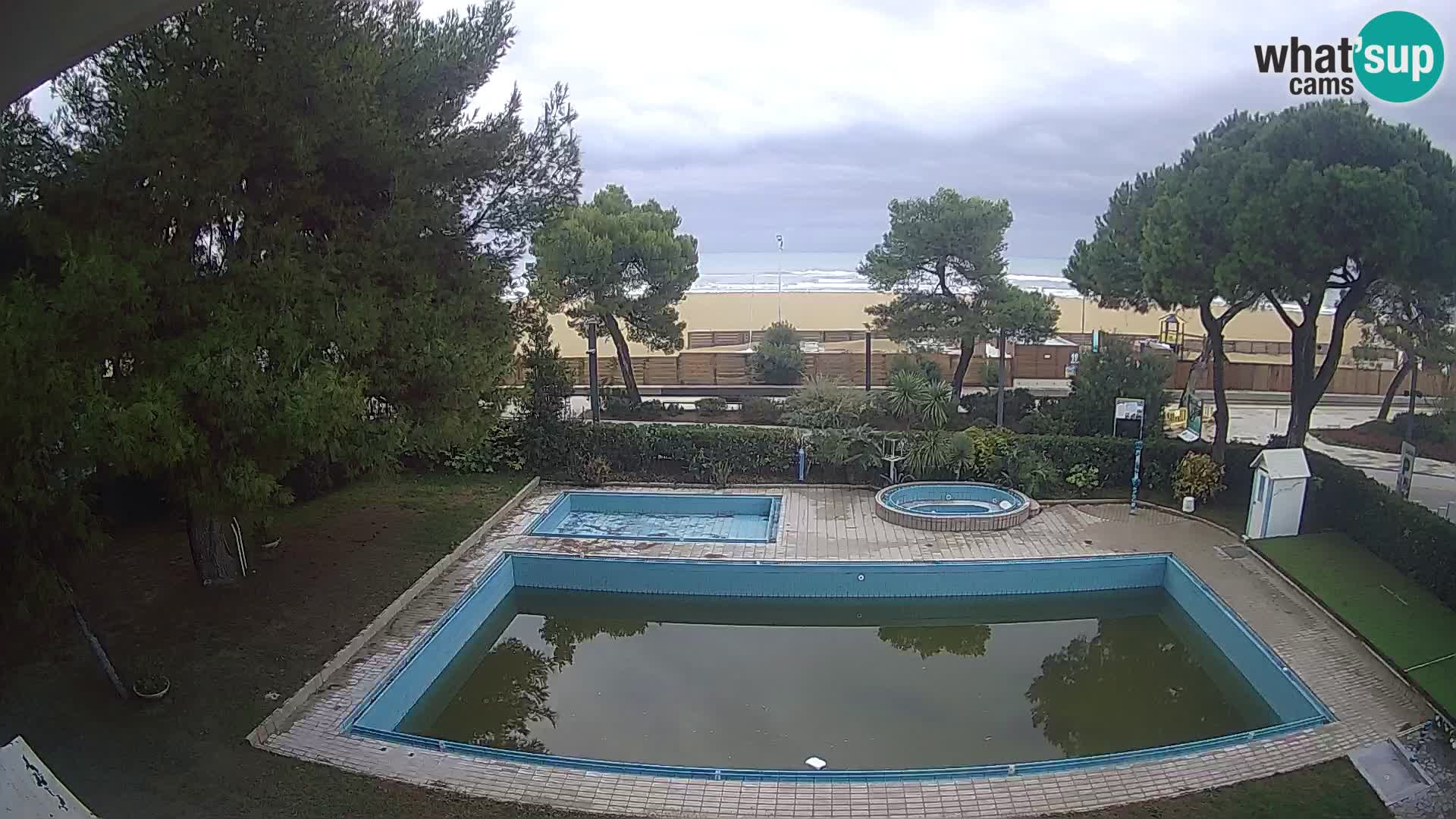 Lignano webcam Hotel Atlantic | Spiaggia Lignano Sabbiadoro