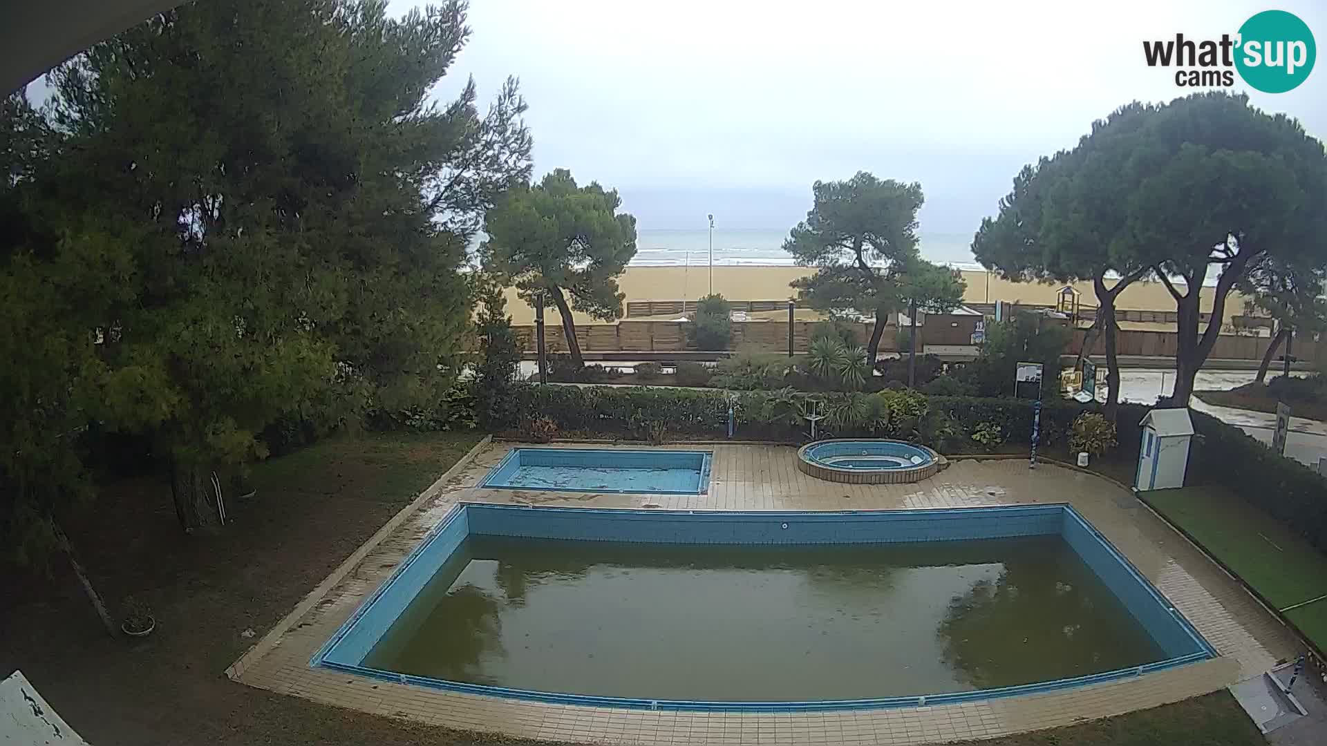 Web kamera Lignano Hotel Atlantic – Plaža Sabbiadoro