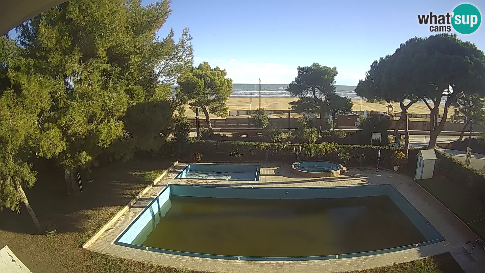 Lignano webcam Hotel Atlantic | Spiaggia Lignano Sabbiadoro