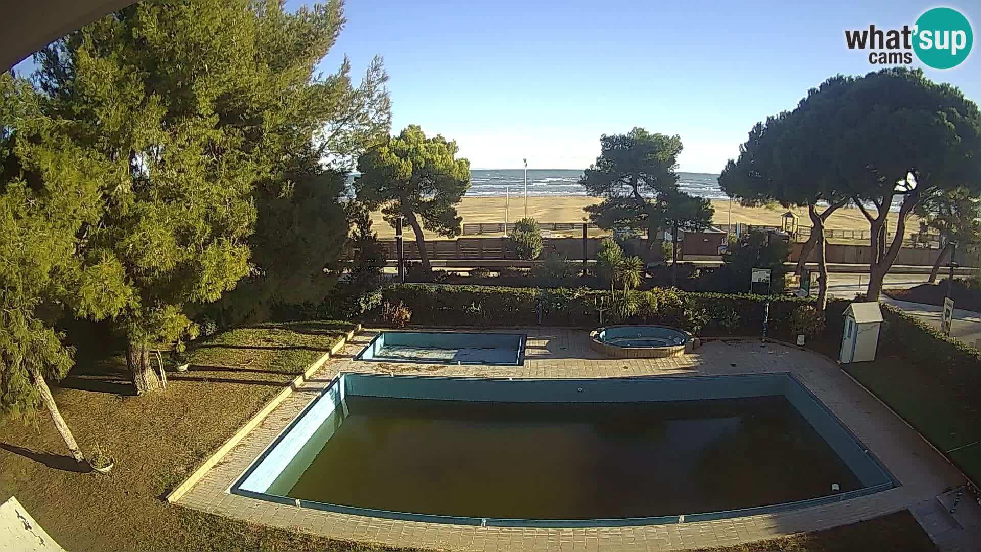 Spletna kamera Lignano Hotel Atlantic – Plaža Lignano Sabbiadoro