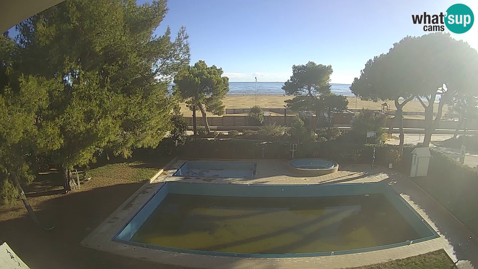 Lignano webcam Hotel Atlantic | Spiaggia Lignano Sabbiadoro