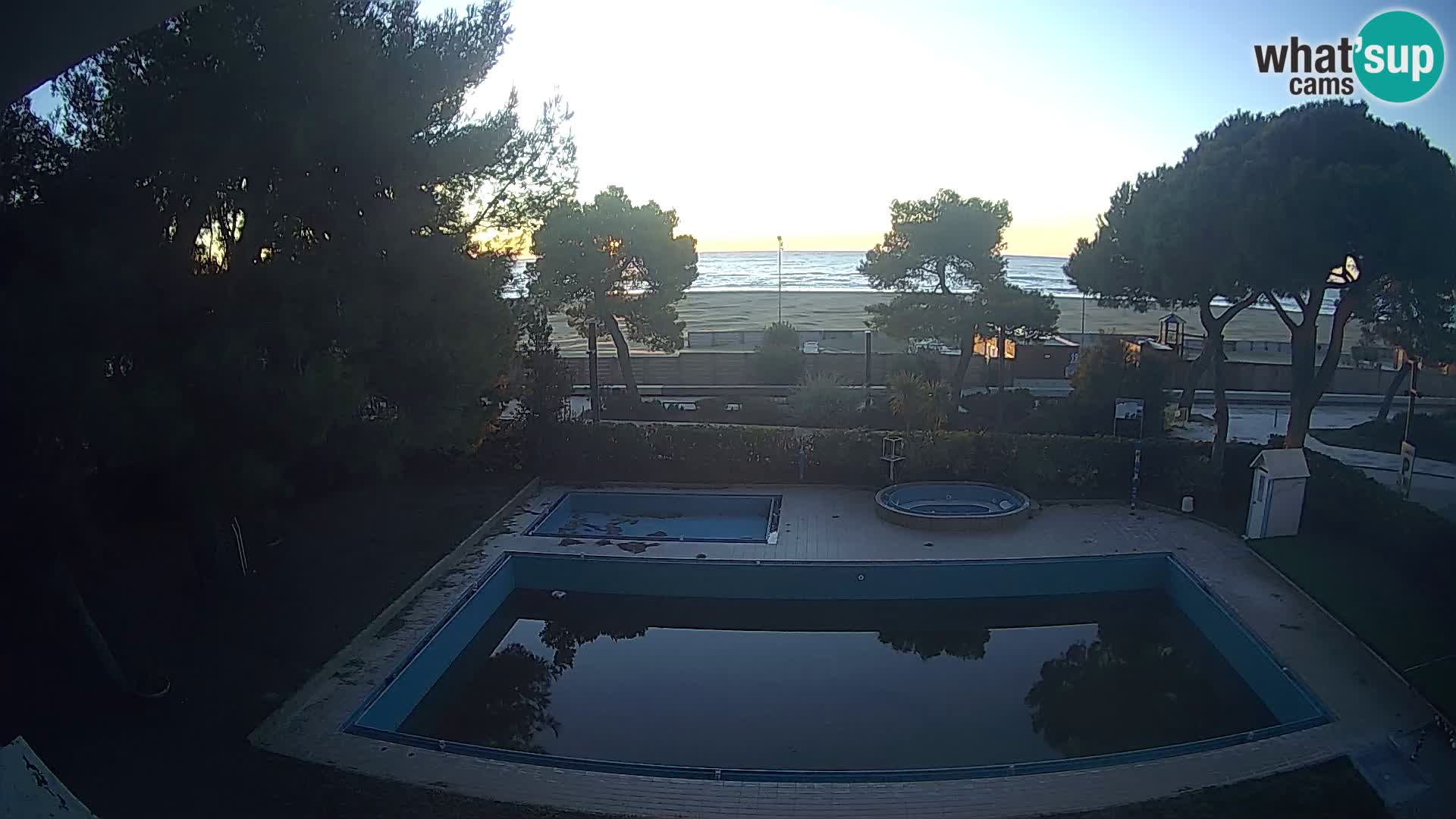 Lignano webcam Hotel Atlantic | Spiaggia Lignano Sabbiadoro