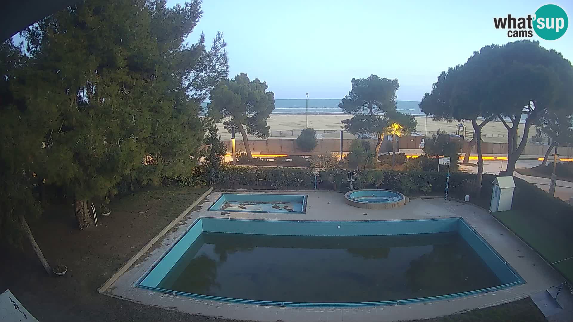 Lignano webcam Hotel Atlantic | Spiaggia Lignano Sabbiadoro