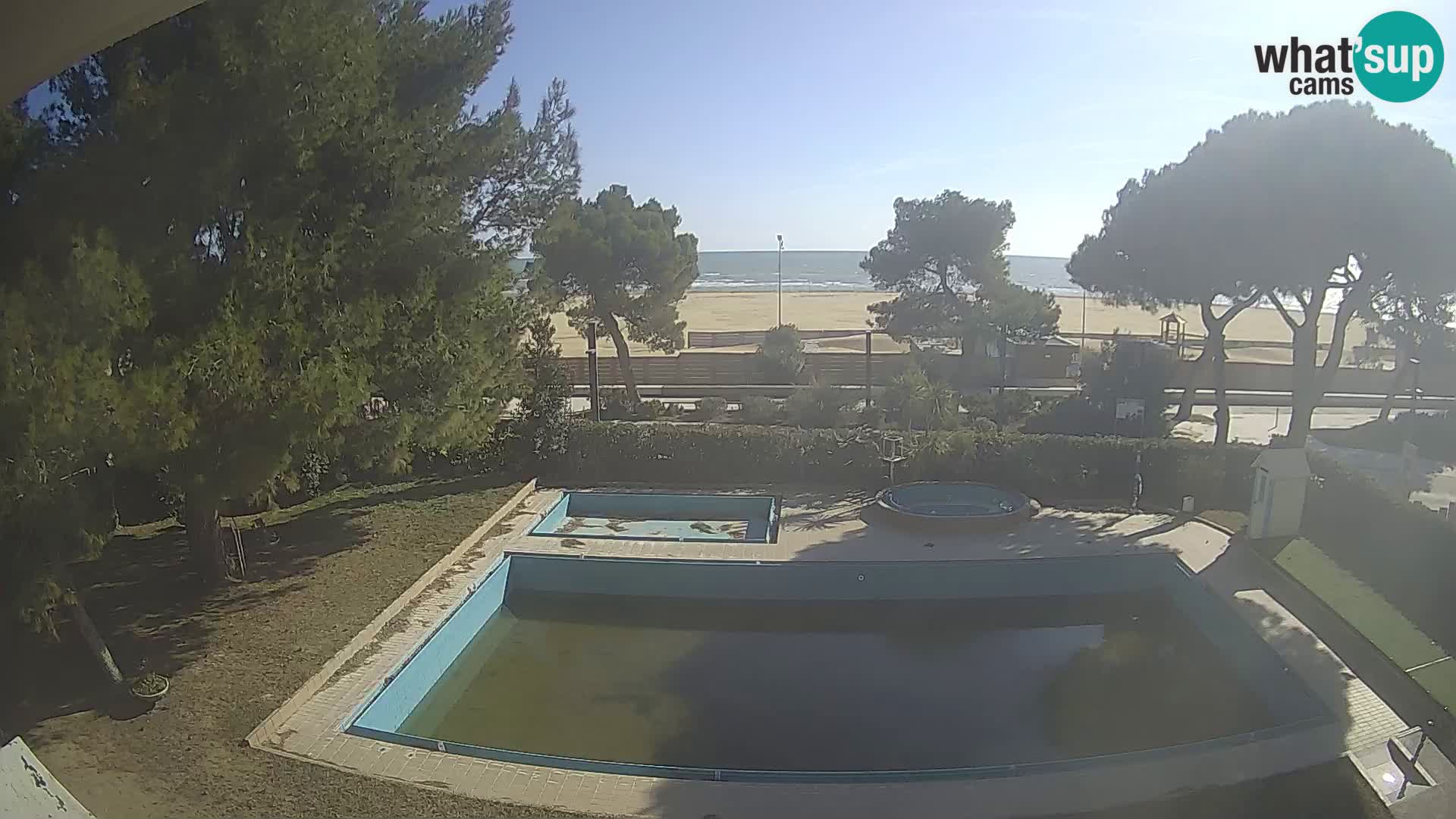 Web kamera Lignano Hotel Atlantic – Plaža Sabbiadoro