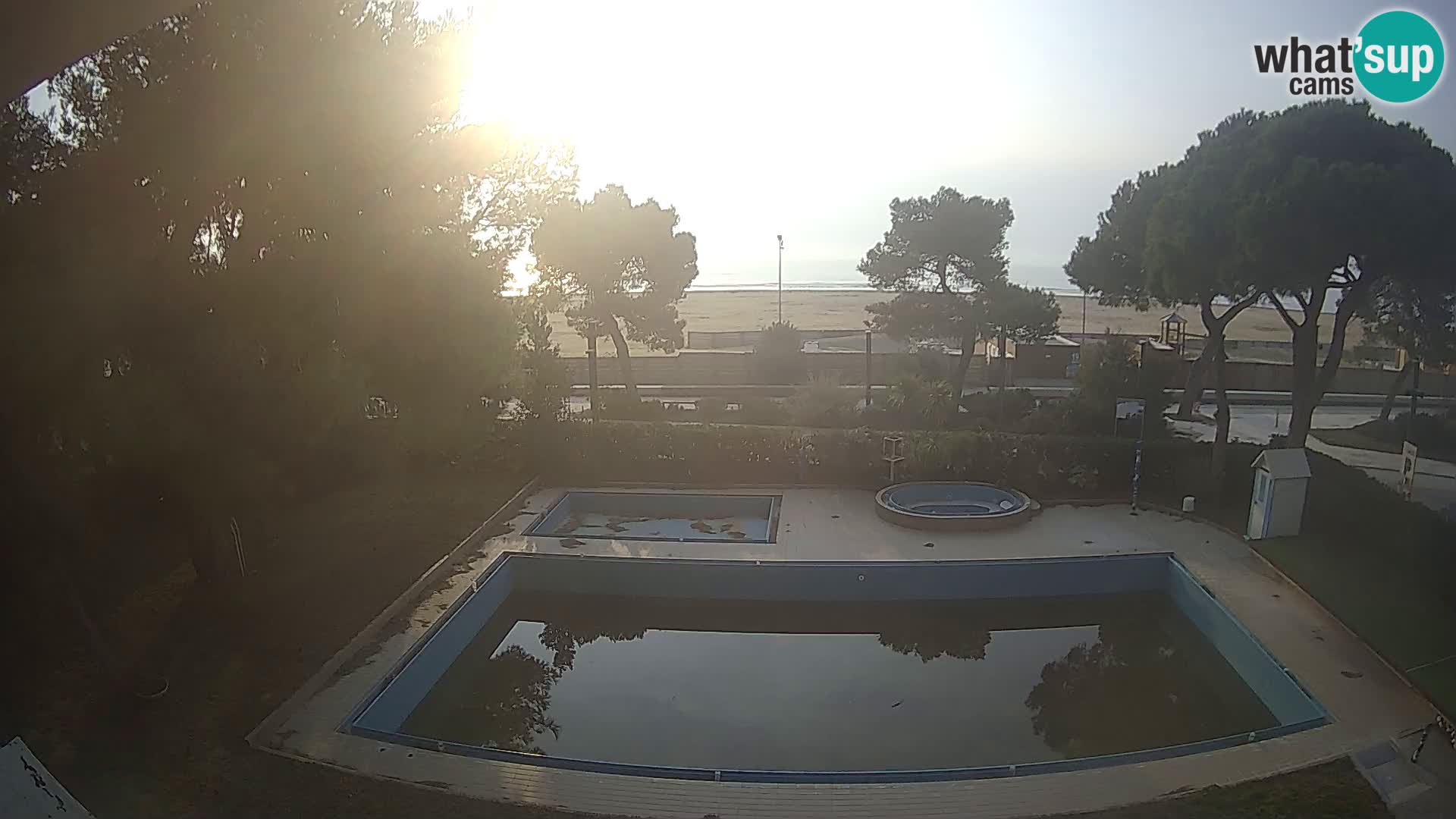 Lignano webcam Hotel Atlantic | Spiaggia Lignano Sabbiadoro