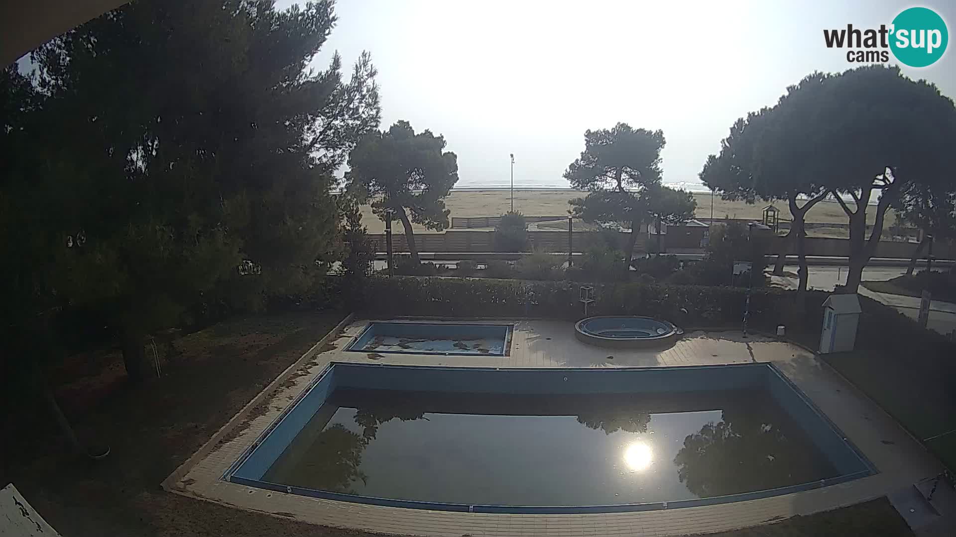 Lignano webcam Hotel Atlantic | Spiaggia Lignano Sabbiadoro