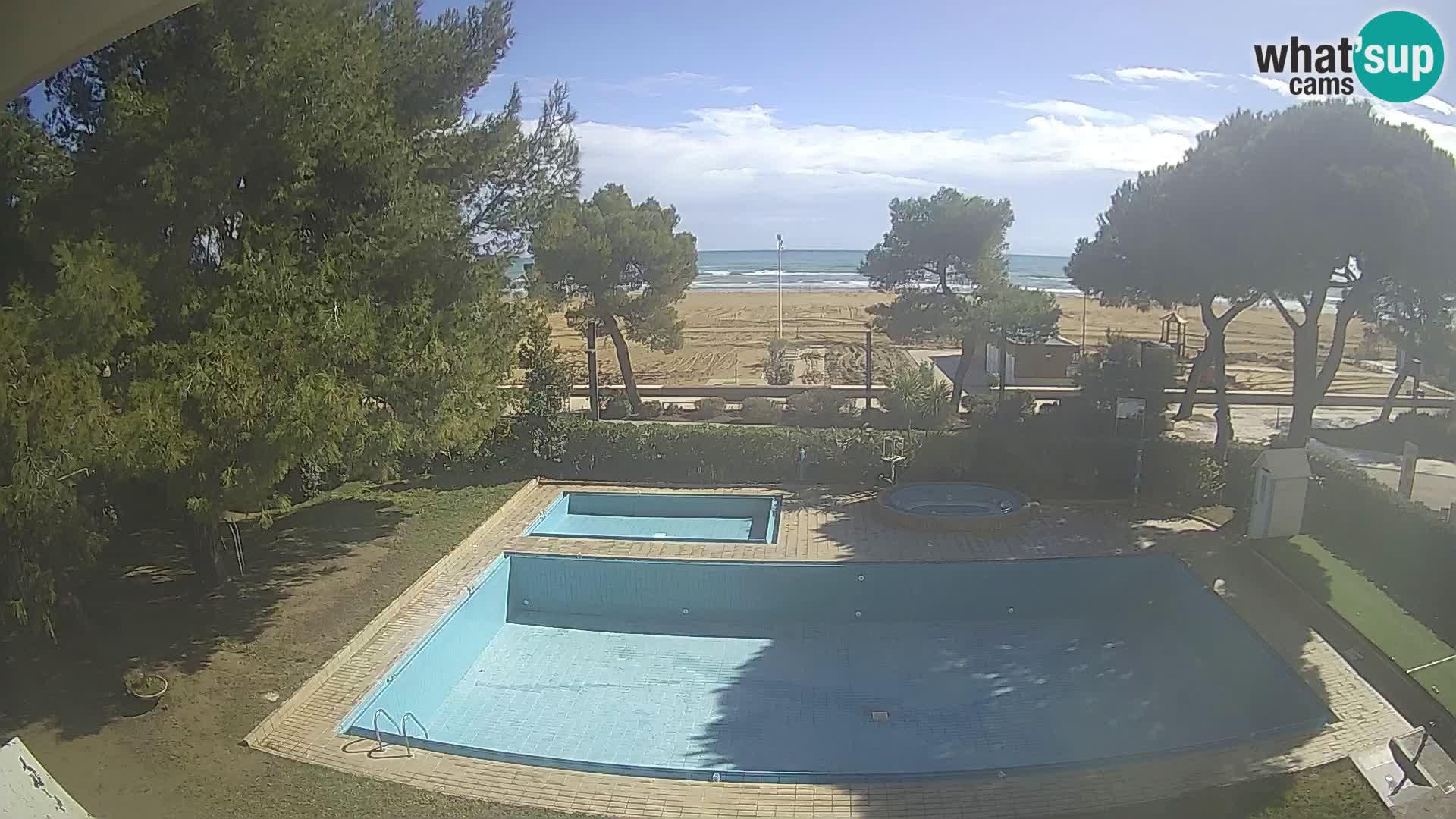 Lignano webcam Hotel Atlantic | Spiaggia Lignano Sabbiadoro